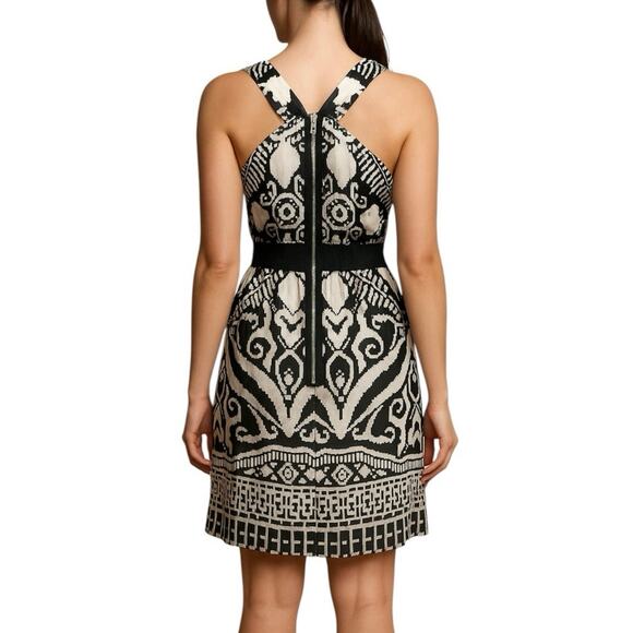 Milly of New York Bold Black White Geometric Cross Back V-Neck Dress Size 2 - Picture 1 of 16